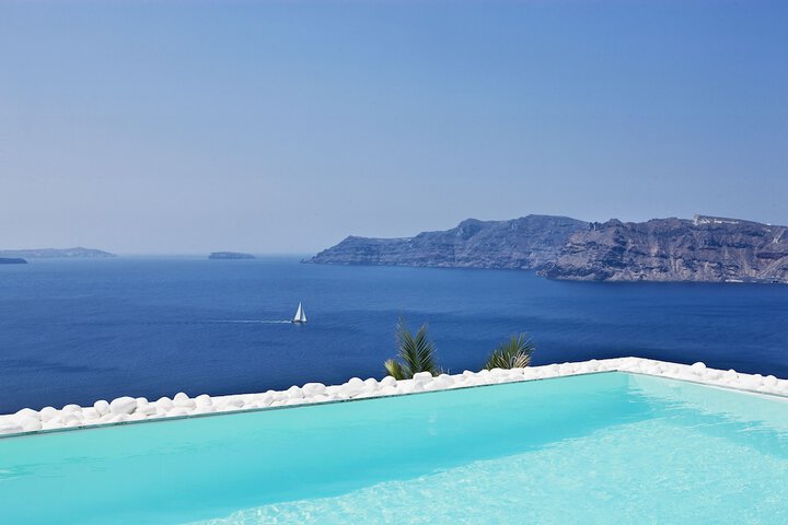 Pools & Facilities