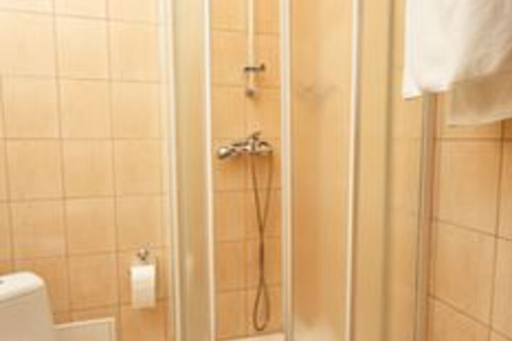 Room 2 of 13