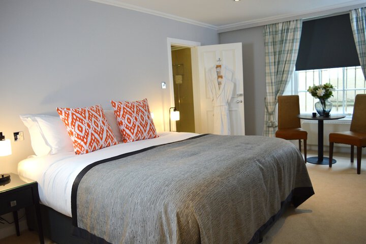 Room 42 of 110