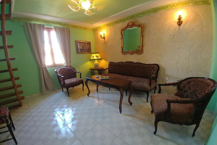 Room 11 of 20
