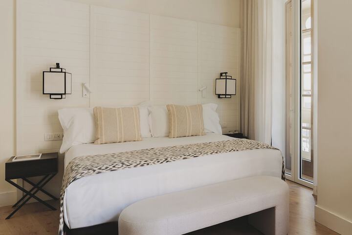 Room 22 of 46