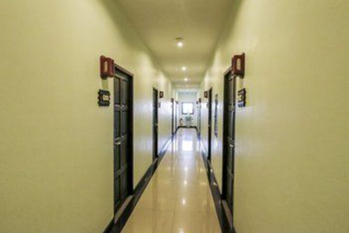Ballroom/Hall 26 of 47