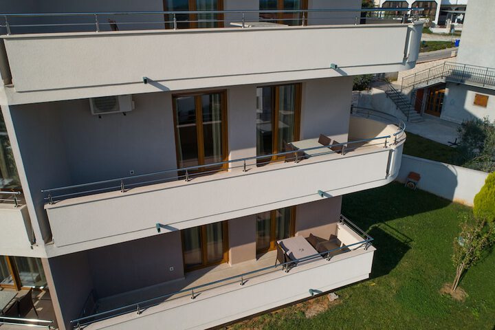 Terrace/Patio 17 of 32