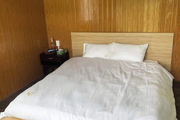Room 10 of 30