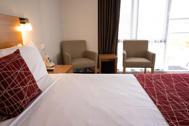 Room 35 of 79
