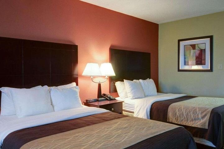 2 Double Beds (2 of 2)