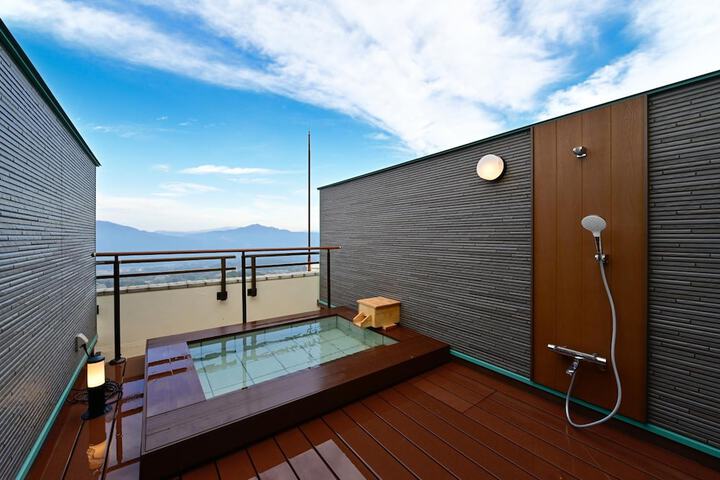 Terrace/Patio 19 of 48