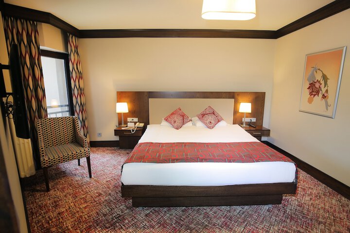 Room 15 of 117