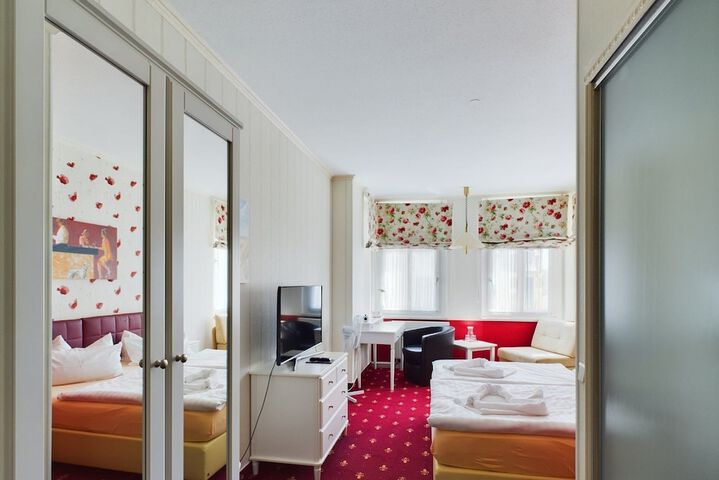 Room 15 of 85