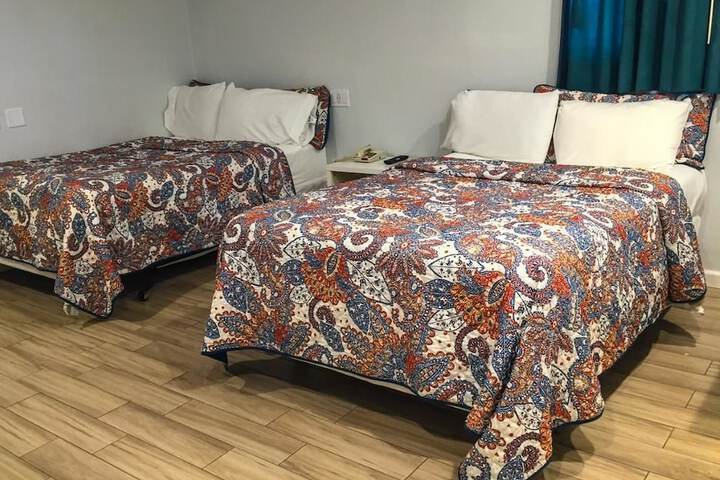 Room 12 of 43