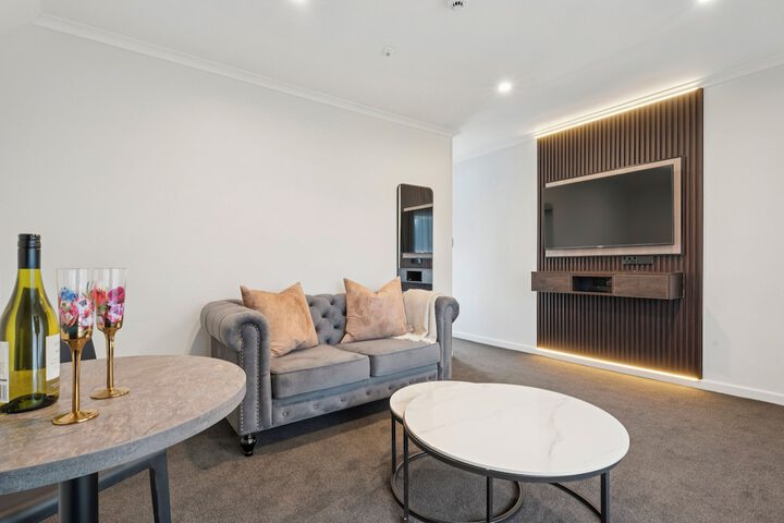 Room 15 of 26