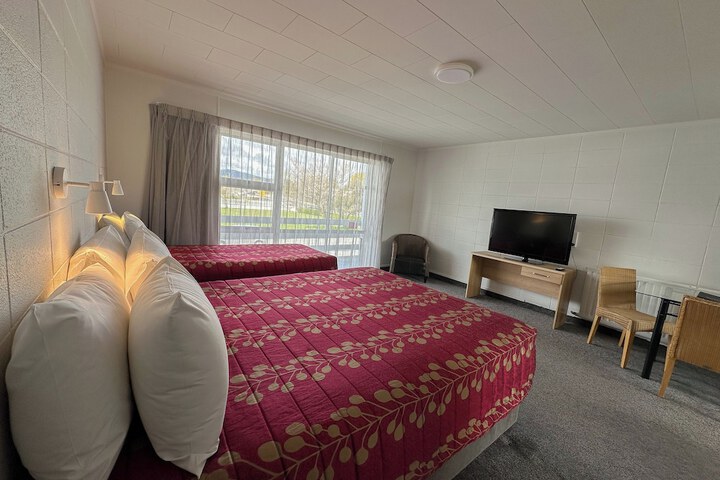 Room 14 of 92