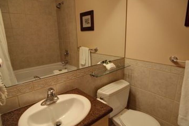 Room 3 of 16