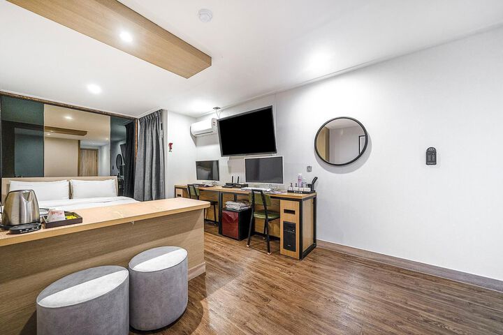 Room 29 of 105