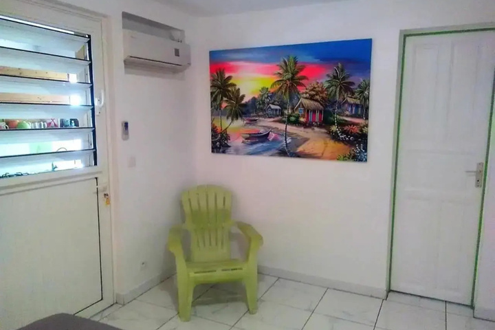 Room 9 of 19