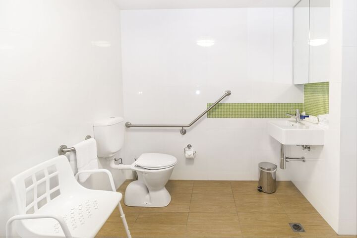 Room 16 of 25