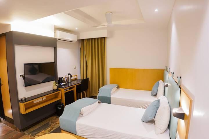 Room 10 of 47
