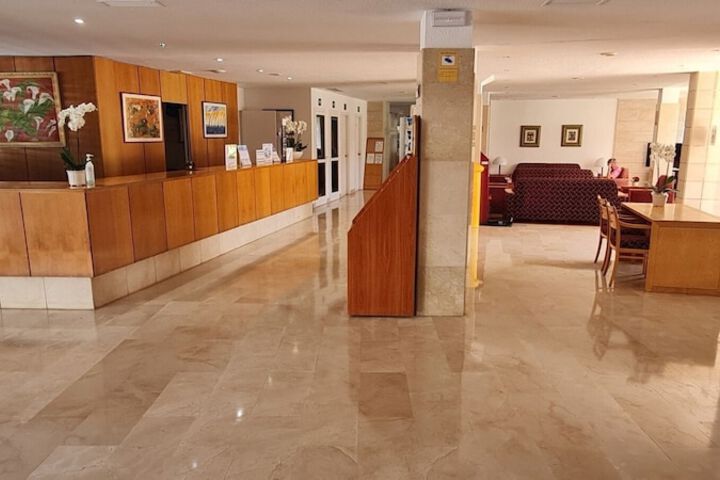 Hotel Interior 10 of 149