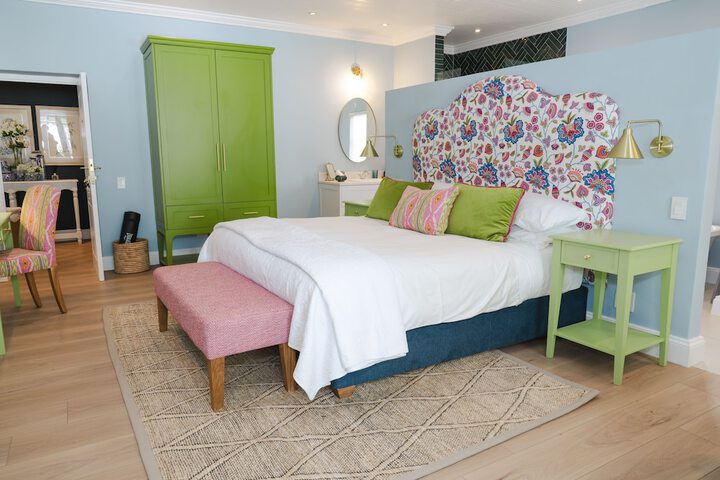 Room 2 of 48