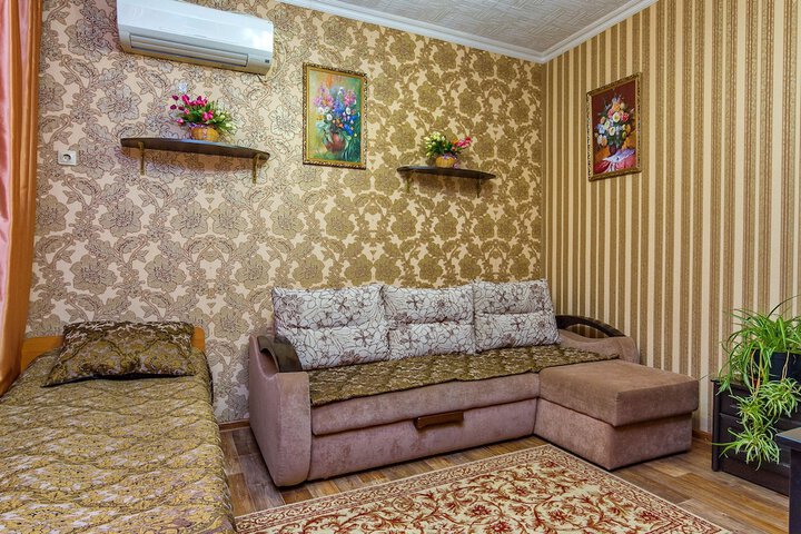 Room 37 of 67