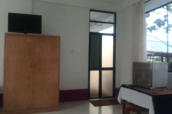 Room 22 of 48