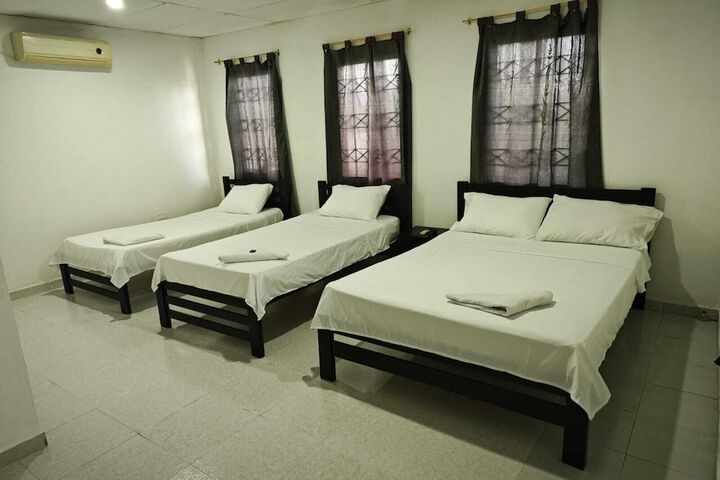 Room 7 of 32