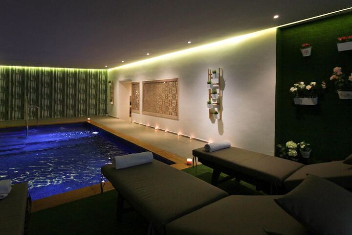 Hotel with Pool