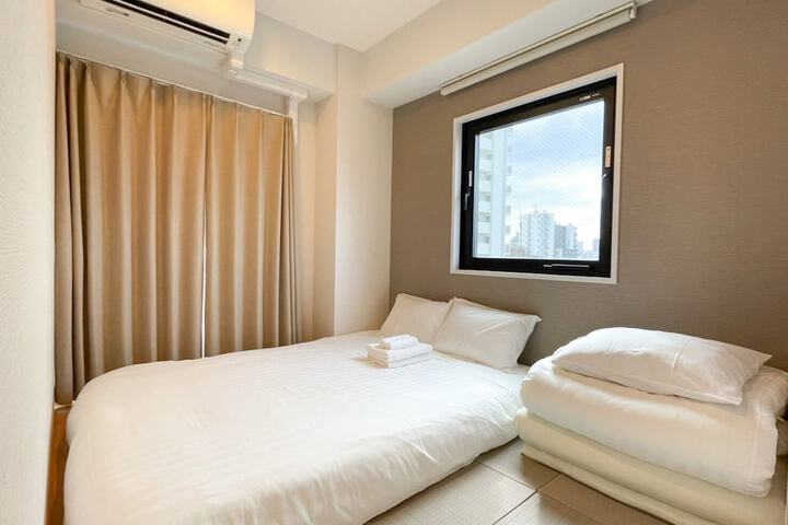 Room 6 of 20