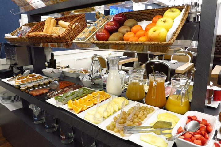 Dining Photos