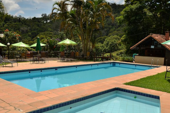 Pool 154 of 223