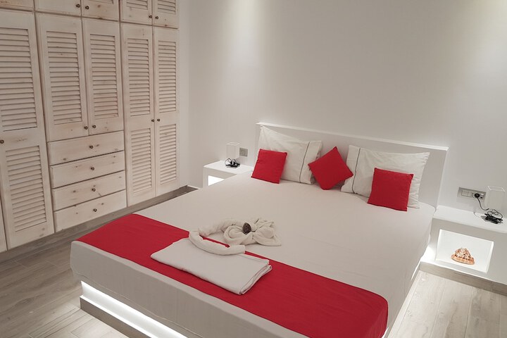 Room 5 of 47