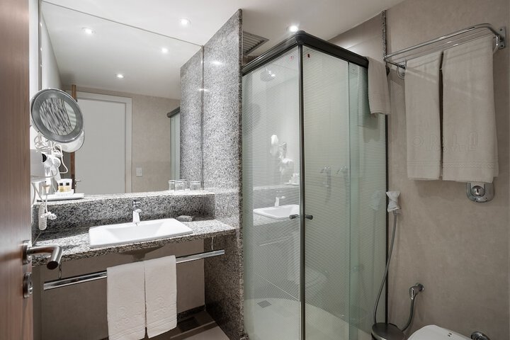 Clean Restrooms