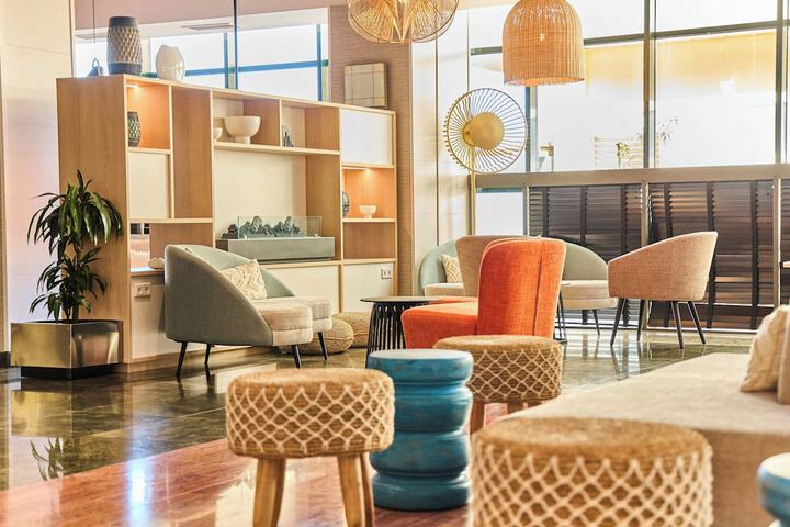 Guest Lobby