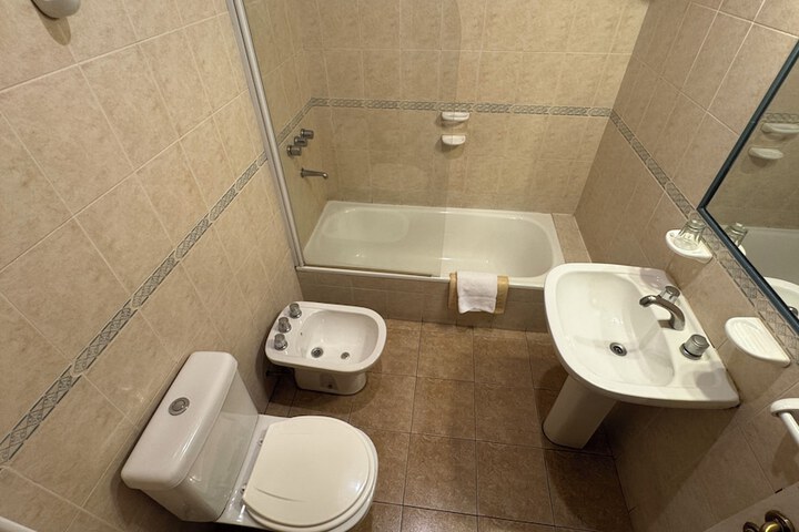 Room 76 of 138