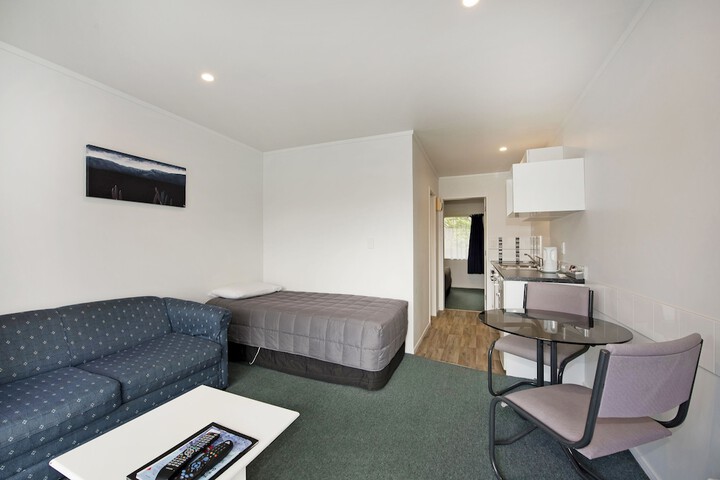 Room 4 of 20