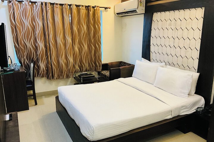 Room 26 of 47