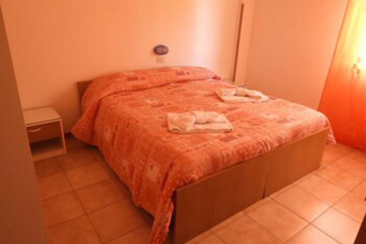 Room 13 of 15