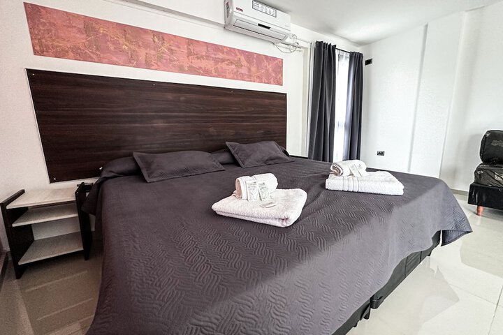 Room 14 of 37
