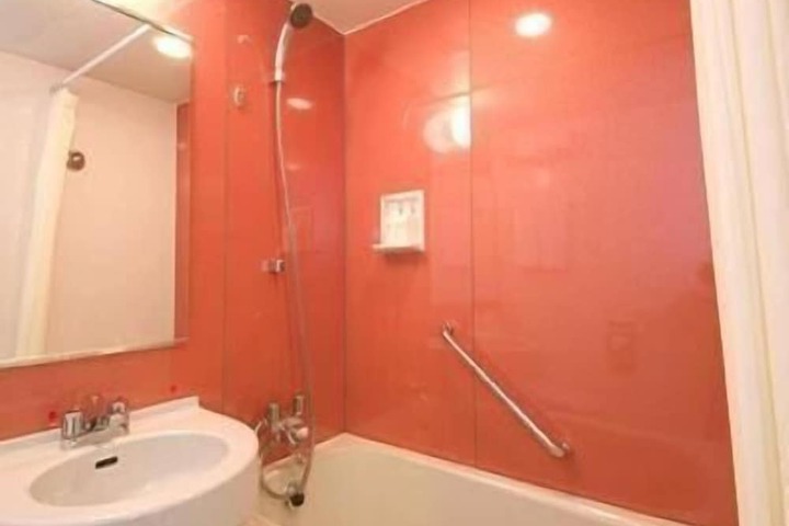 Clean Restrooms