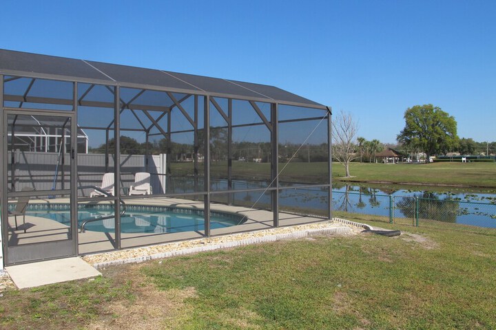 Property Grounds 34 of 41