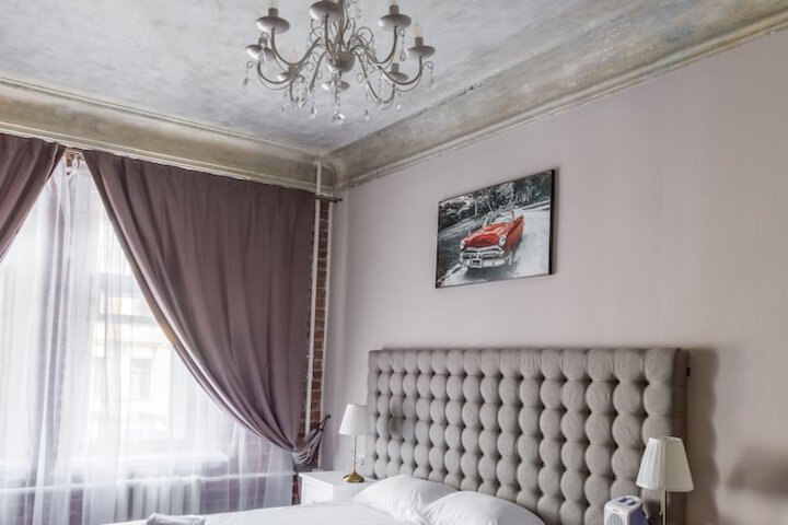 Room 37 of 63