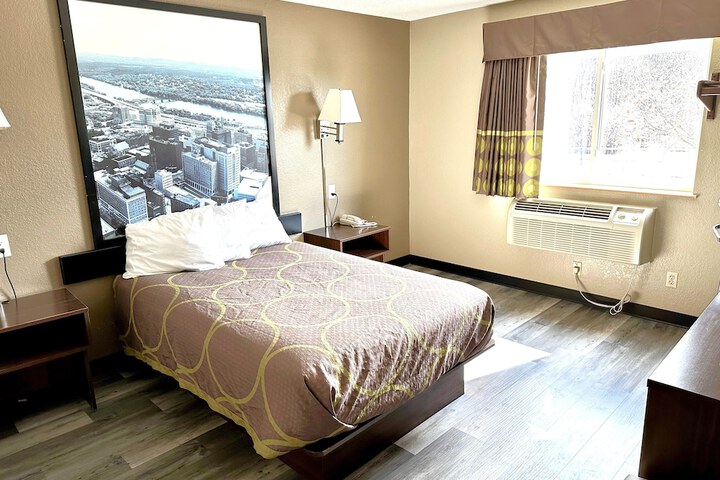 Standard Double Bed (7 of 22)