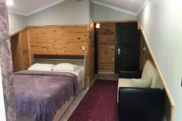 Room 5 of 36