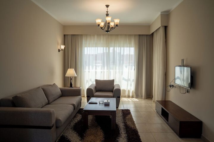 Room 32 of 59