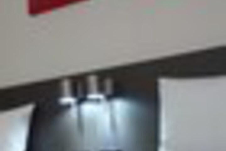 Room 11 of 144