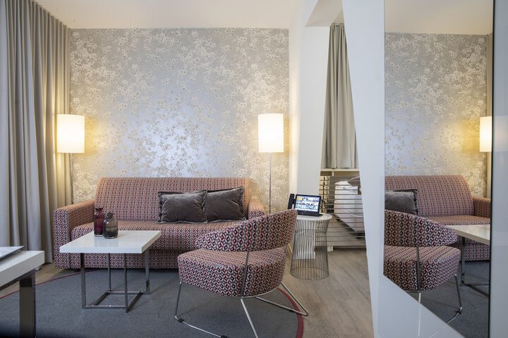 Room 25 of 64