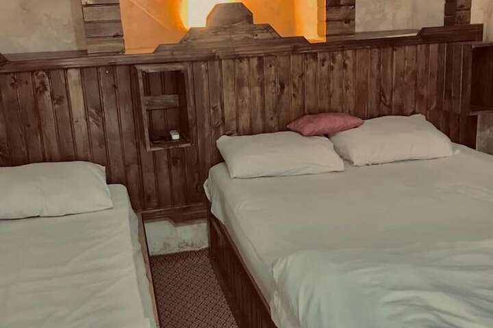 Room 11 of 20