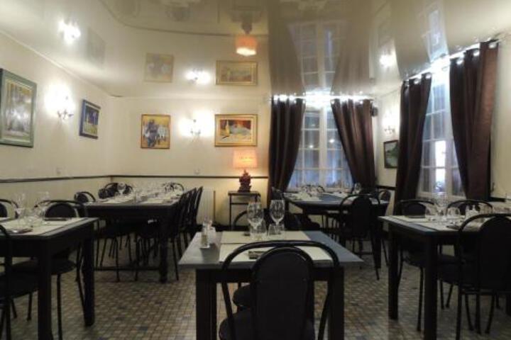 Logis Hotel Restaurant L Escale