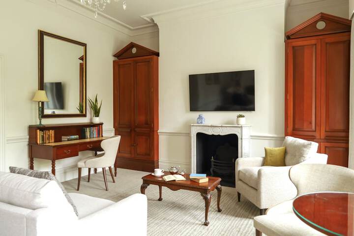 Room 27 of 57