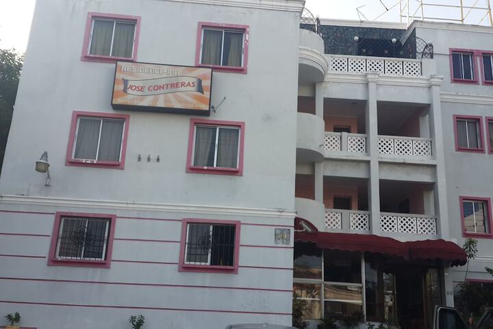 Hotel Jose Contreras
